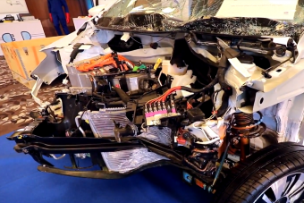 Megmutatjuk egy elektromos autó belső szerveit