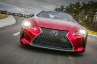 Nagy dolgokat tervez zászlóshajójával a Lexus 23