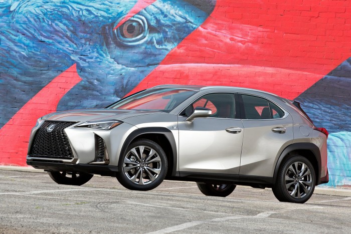 Elektromos crossovert épít a Lexus? 2
