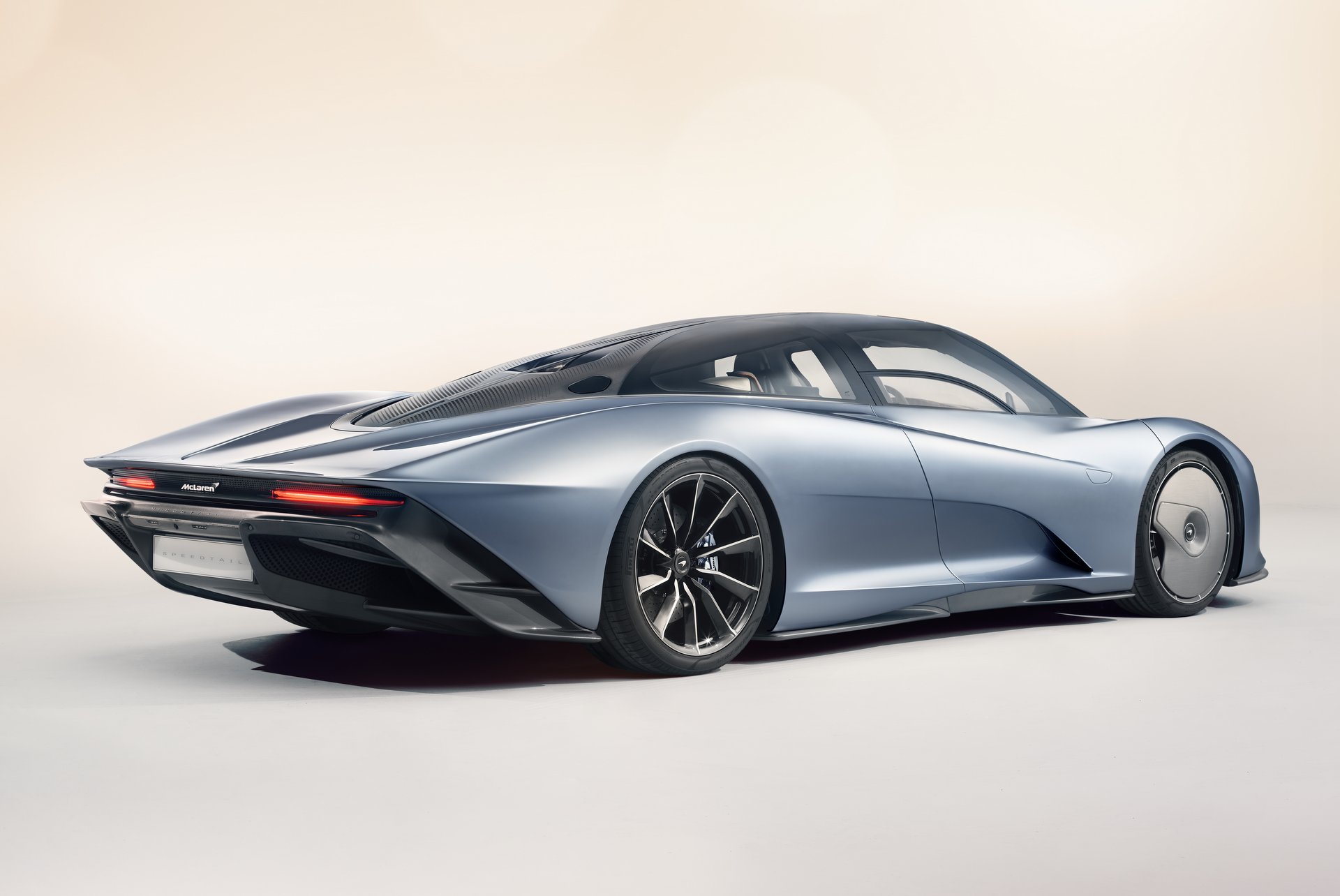 Csúnya, de fantasztikus: McLaren Speedtail 10