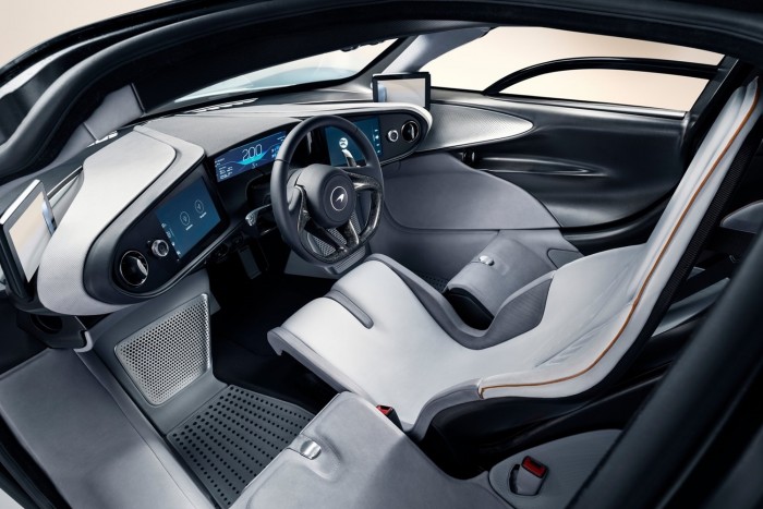 400 felett száguld a McLaren új csúcsgépe 6 | Vezess 400 felett száguld a McLaren új csúcsgépe 6