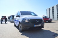 Elektromos iskolabuszok és teherautók követik a dízeleket a Daimlernél 16