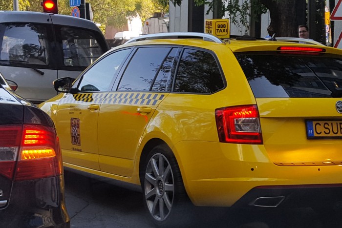 A legvagányabb rendszámot egy pesti taxin fotózták