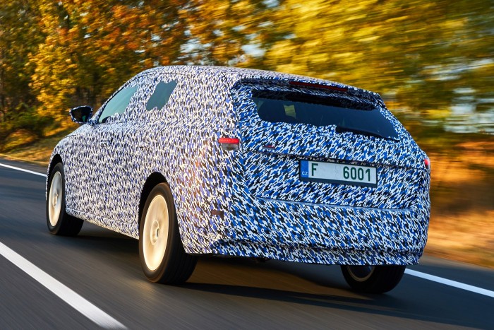 Igényes kisautó lesz a Škoda Scala 6