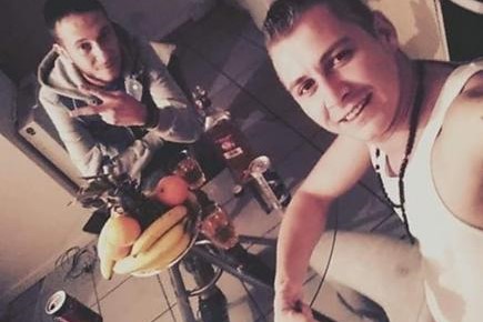 Meghalt a Facebook-élőzés közben száguldó két román fiatal