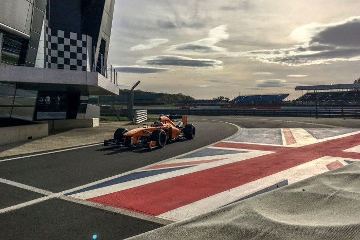 A McLaren ültette F1-esbe a Red Bull-ifjoncot 1