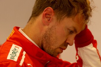 F1: Vettel benézte, ezért büntették meg Austinban