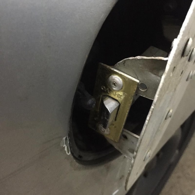 Lopják a benzint, így védekeznek az oroszok 1 | Vezess Lopják a benzint, így védekeznek az oroszok 1