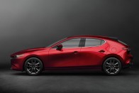 Új motorokkal támad a Mazda3 27