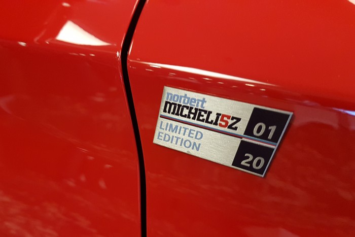 Itt a limitált szériás Michelisz Norbert sportautó 2