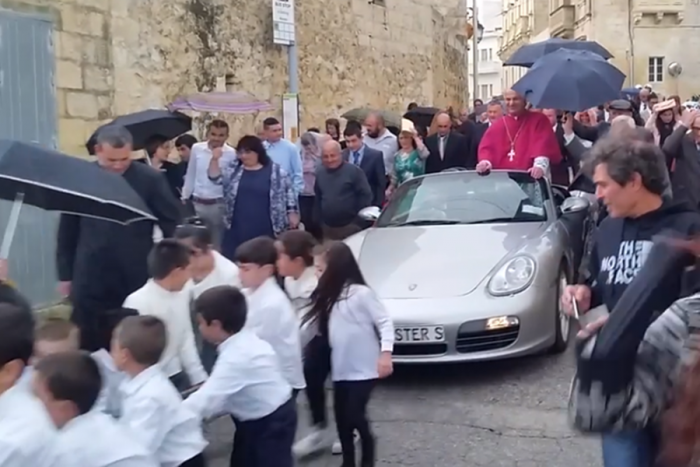 Ez a fogat alaposan kicsapta a biztosítékot 1 | Vezess Ez a fogat alaposan kicsapta a biztosítékot 1