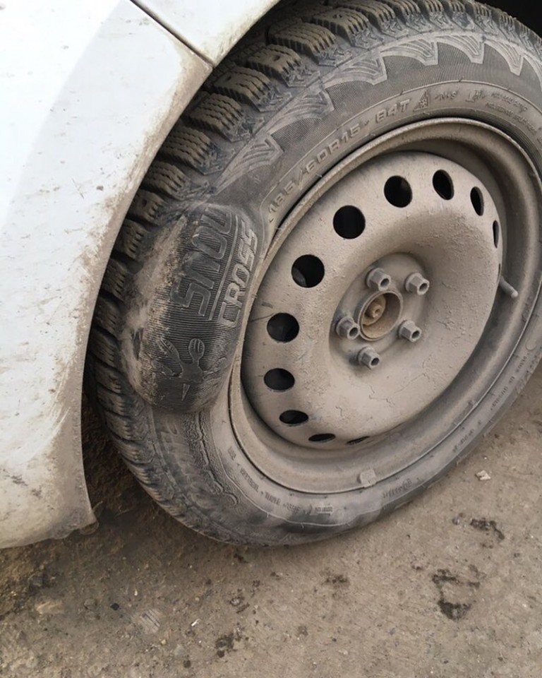 16 fotó, amit látva nem csak az autószerelők sírnak röhögve 16