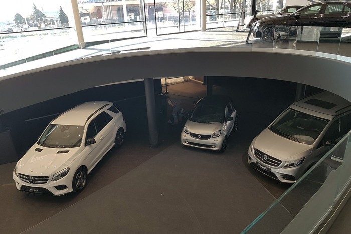 Egyedülálló új Mercedes-szalont adtak át itthon 2 | Vezess Egyedülálló új Mercedes-szalont adtak át itthon 2