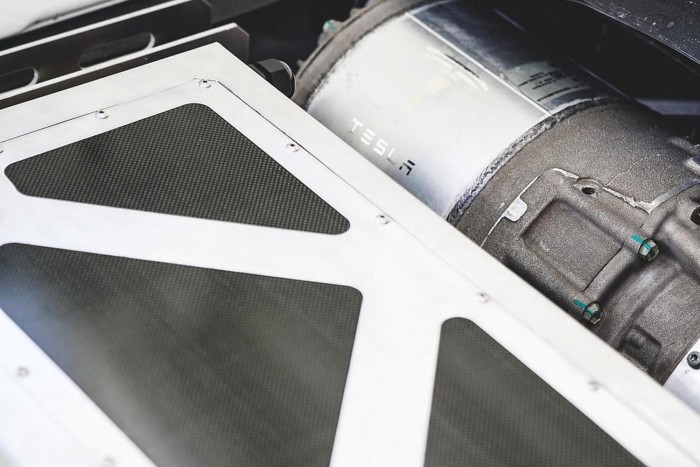 Már ebben a régi Porsche 911-ben is Tesla motor van 2 | Vezess Már ebben a régi Porsche 911-ben is Tesla motor van 2