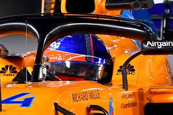 F1: Nyerő bukóval búcsúzik Alonso