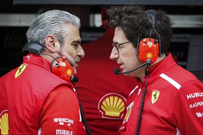 F1: A volt főnök kiáll a Ferrari mellett