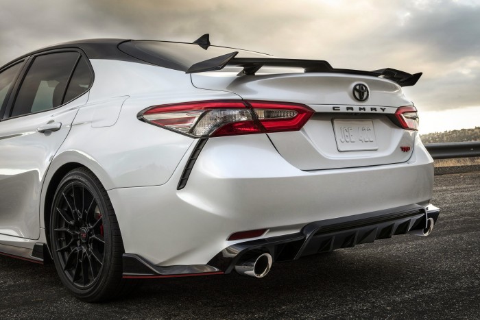 Sportosította leendő európai csúcsmodelljét a Toyota