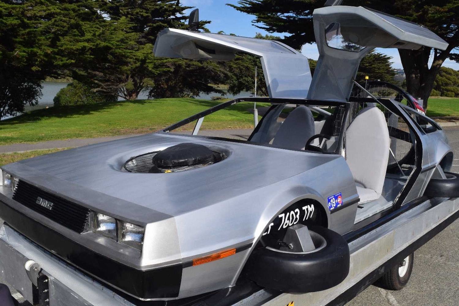 Vízen száguld a jövőbe ez a DeLorean 7