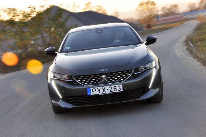 Ne sírj a Passat után! 77 Ne sírj a Passat után! 77