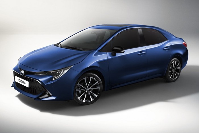 Jön a Toyota Corolla szedán 3