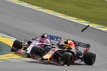 Verstappen: Ocon egy puhapöcs