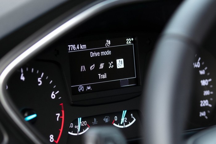 Túrabakancsot húztak a Ford Focusra 6