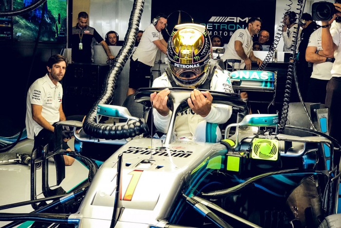 F1: Hamilton rajtszámot váltott a szezonzáróra