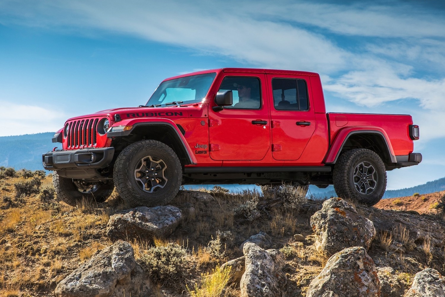 Nincs akadály a Jeep platós terepjárója előtt 6