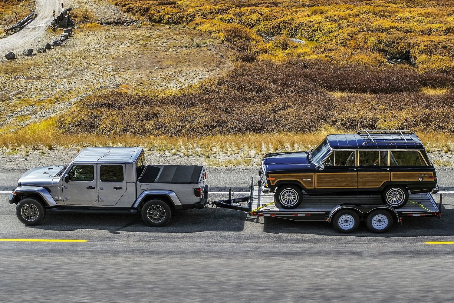 Nincs akadály a Jeep platós terepjárója előtt 13