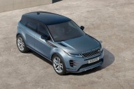 Hibrid rendszert kapott a legújabb Range Rover Evoque 15