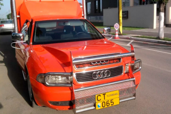 Ezt a román Audi-kamiont látva szem nem marad szárazon