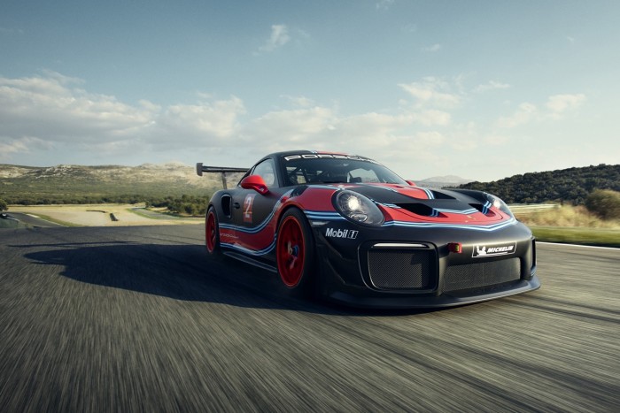 Ez a Porsche 911 GT2 RS már annyira durva, hogy utcára se engedik