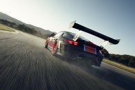 Ez a Porsche 911 GT2 RS már annyira durva, hogy utcára se engedik 2