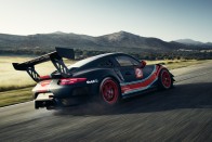 Ez a Porsche 911 GT2 RS már annyira durva, hogy utcára se engedik 15
