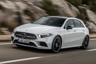 A Stellantis megveszi a BMW és a Mercedes autómegosztóját 1