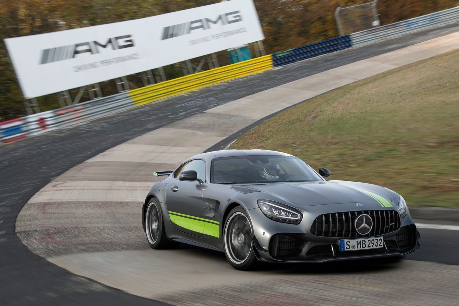 Jobb pilótát csinál belőled a frissített Mercedes-AMG GT R Pro 6