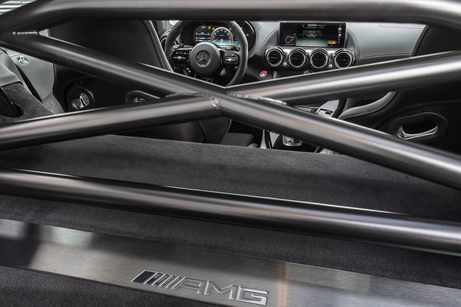 Jobb pilótát csinál belőled a frissített Mercedes-AMG GT R Pro 11