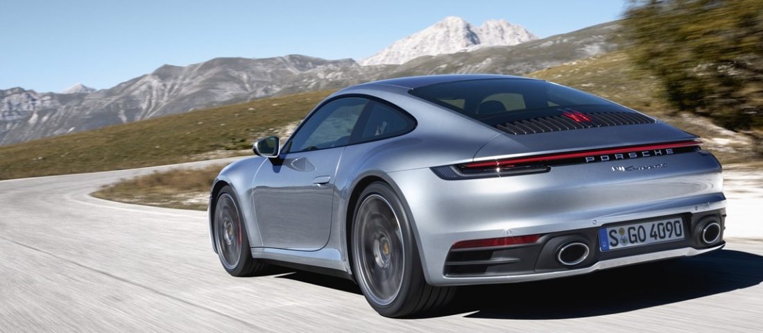 Új ruhában a legenda, megérkezett a friss 911-es Porsche