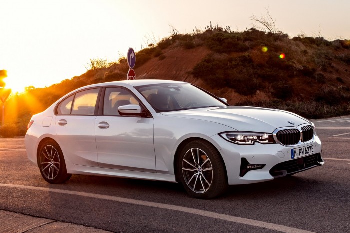 Konnektoros hibriddel bővül a BMW 3-as széria
