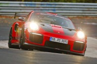 Visszahódította a Nürburgringet a Porsche 911 GT2 RS 9