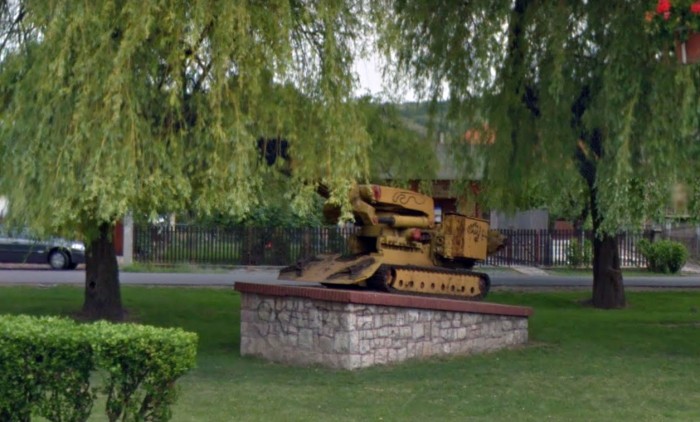 Villamosok, vadászgépek, vonatok az útszélén 1 | Vezess Villamosok, vadászgépek, vonatok az útszélén 1