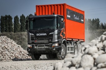 Konténeres Scaniával mennek világgá