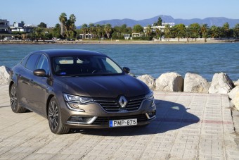 4000 kilométer a Renault Talismannal