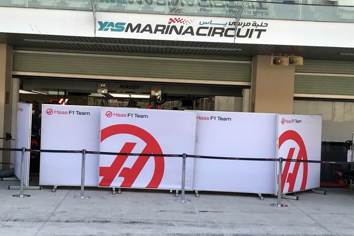 F1: Vettel megtörte a Ferrarit, Räikkönen alatt leállt az autó 1