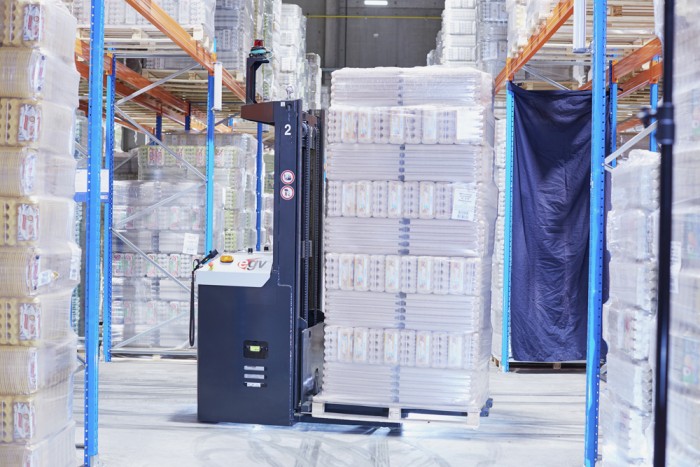 Az első kapcsolja le a villanyt! (X) 1