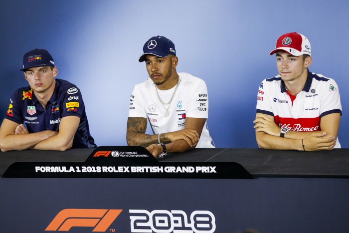 F1: Hamilton tart az ifjú titánoktól