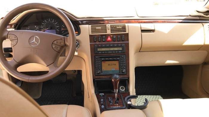 Ha túl drága az X-osztály, nézd meg ezt a kézműves platós Mercit 6