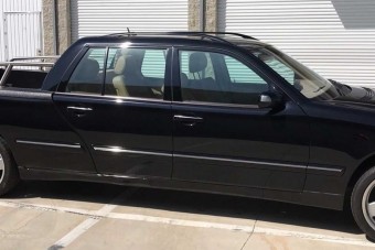 Ha túl drága az X-osztály, nézd meg ezt a kézműves platós Mercit