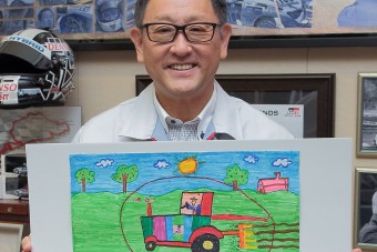 Fiatalokat von be a cégvezetésbe a Toyota