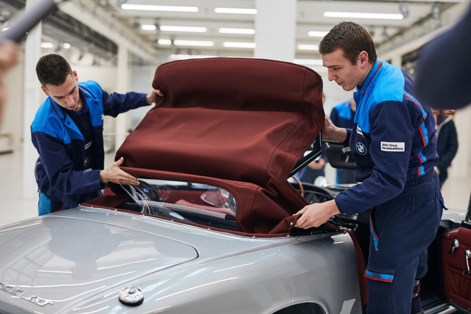 Csodaszépen felújították ezt a ritka, öreg BMW-t 6